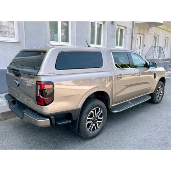 Kuvassa Aeroklas Combi lavakate Ford Ranger DC 2023