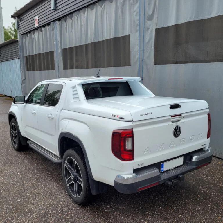 Kuvassa Alpha Sportcover Fullbox lavakansi VW Amarok DC 2023-